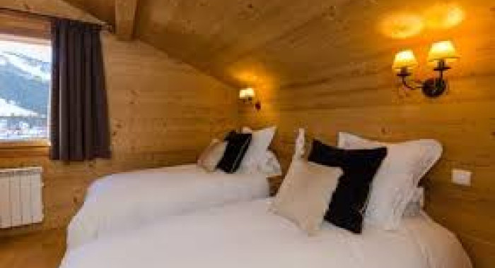 Chalet Golden Eagle, Courchevel 1650 ski chalet, image 7